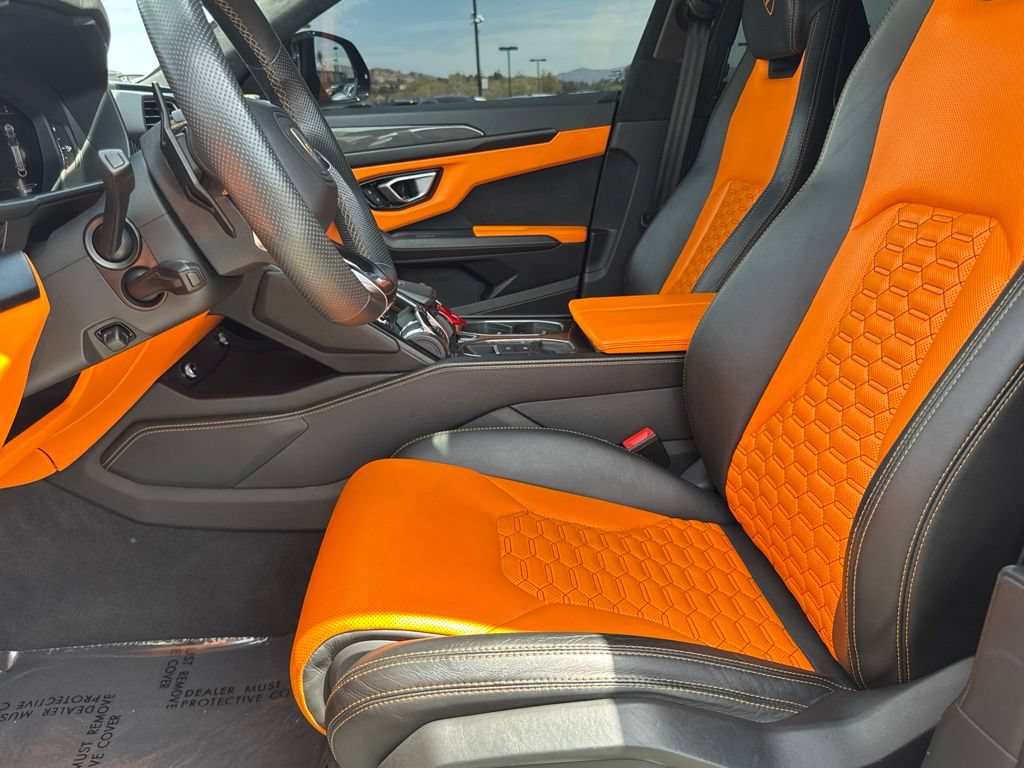 Used 2021 Lamborghini Urus AWD/4WD image 22