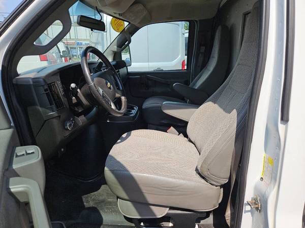 Used 2017 Chevrolet Express 3500 w/ RV Package image 4