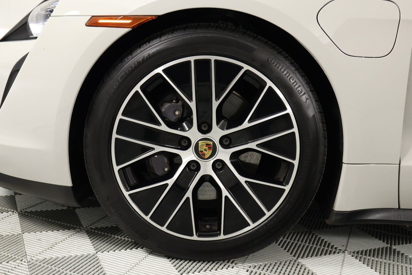 Certified 2023 Porsche Taycan RWD image 29