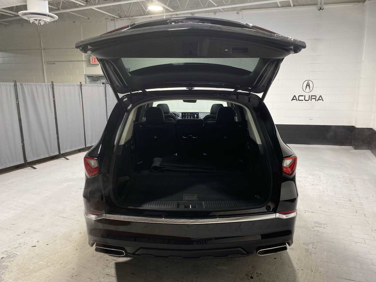 Certified 2023 Acura MDX SH-AWD image 19