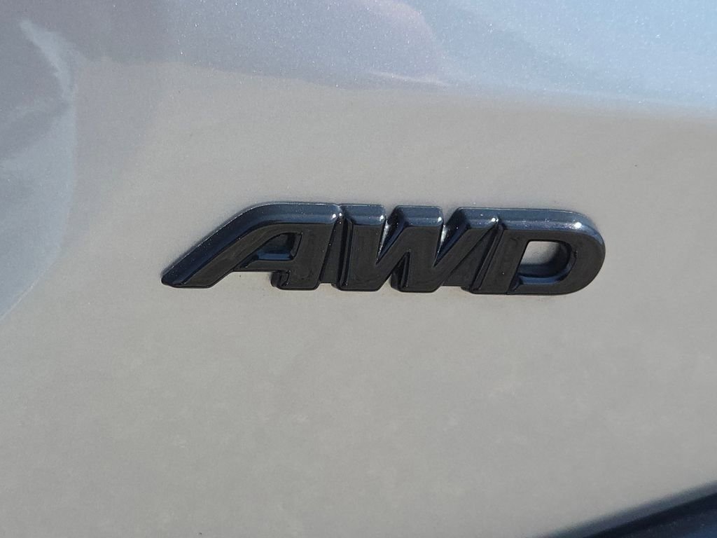 Used 2025 Toyota RAV4 XSE w/ Weather Package image 28