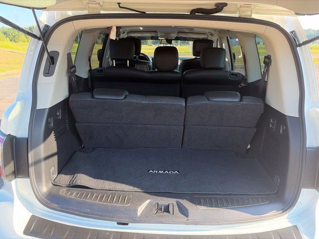 Used 2018 Nissan Armada Platinum w/ Interior Lighting Package RWD image 17