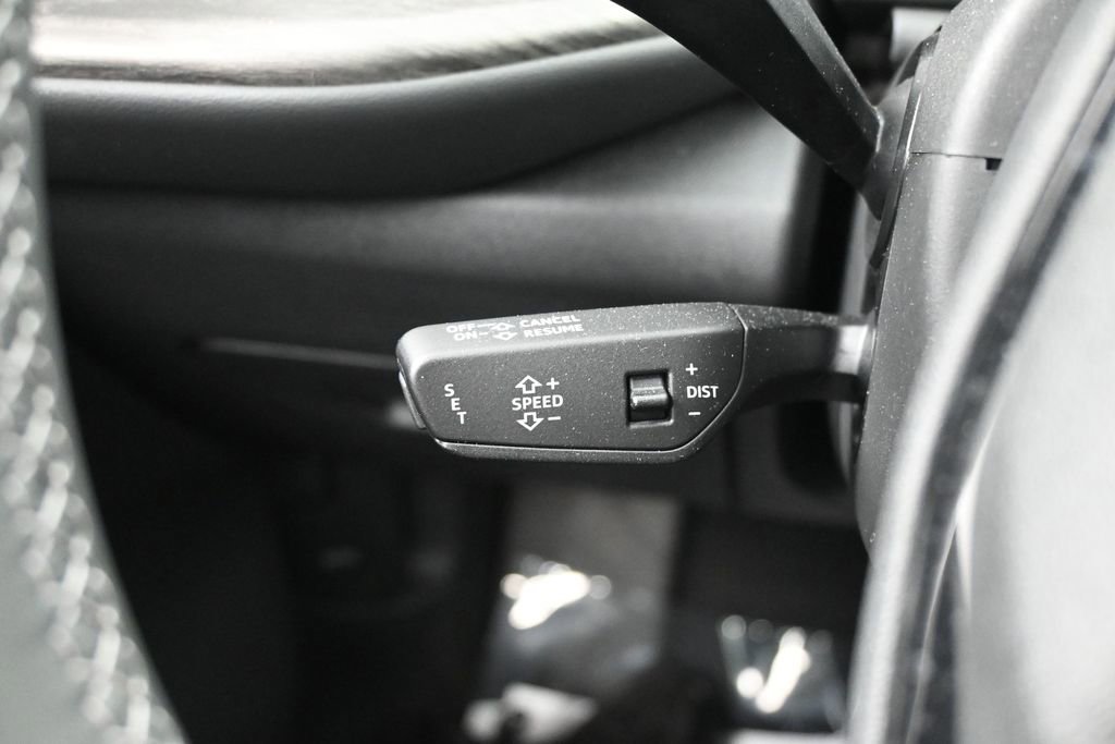 Used 2025 Audi Q5 Premium Plus w/ Premium Plus AWD/4WD image 17