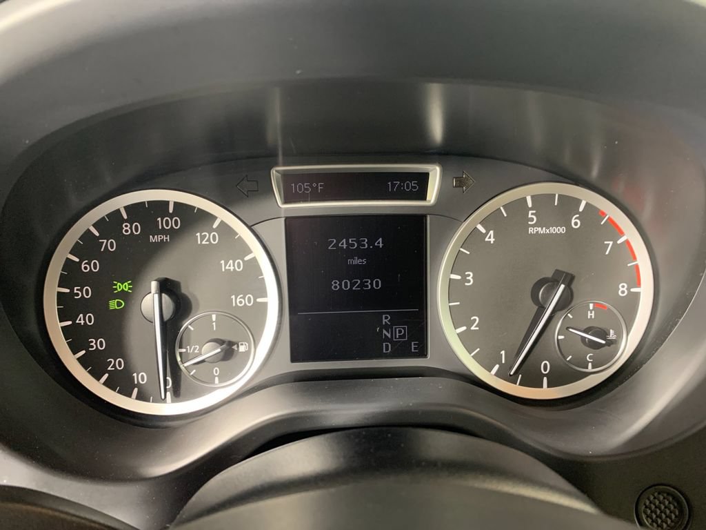 Used 2017 INFINITI QX30 w/ Cargo Package FWD image 22