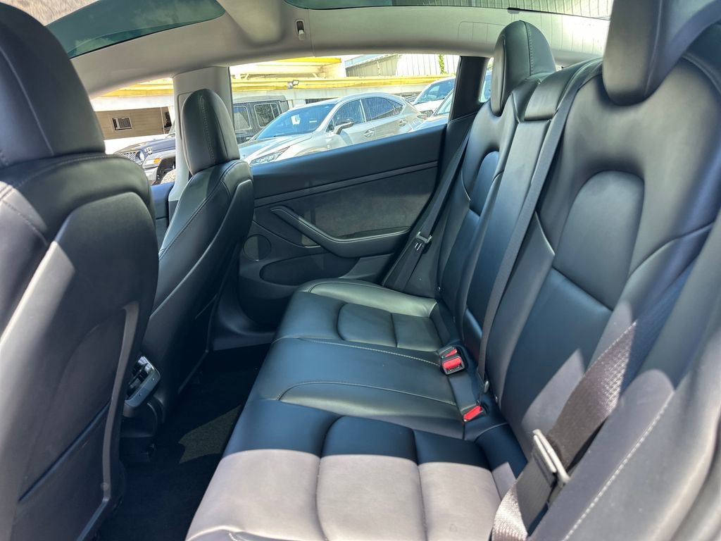 Used 2023 Tesla Model 3 Standard Range image 14