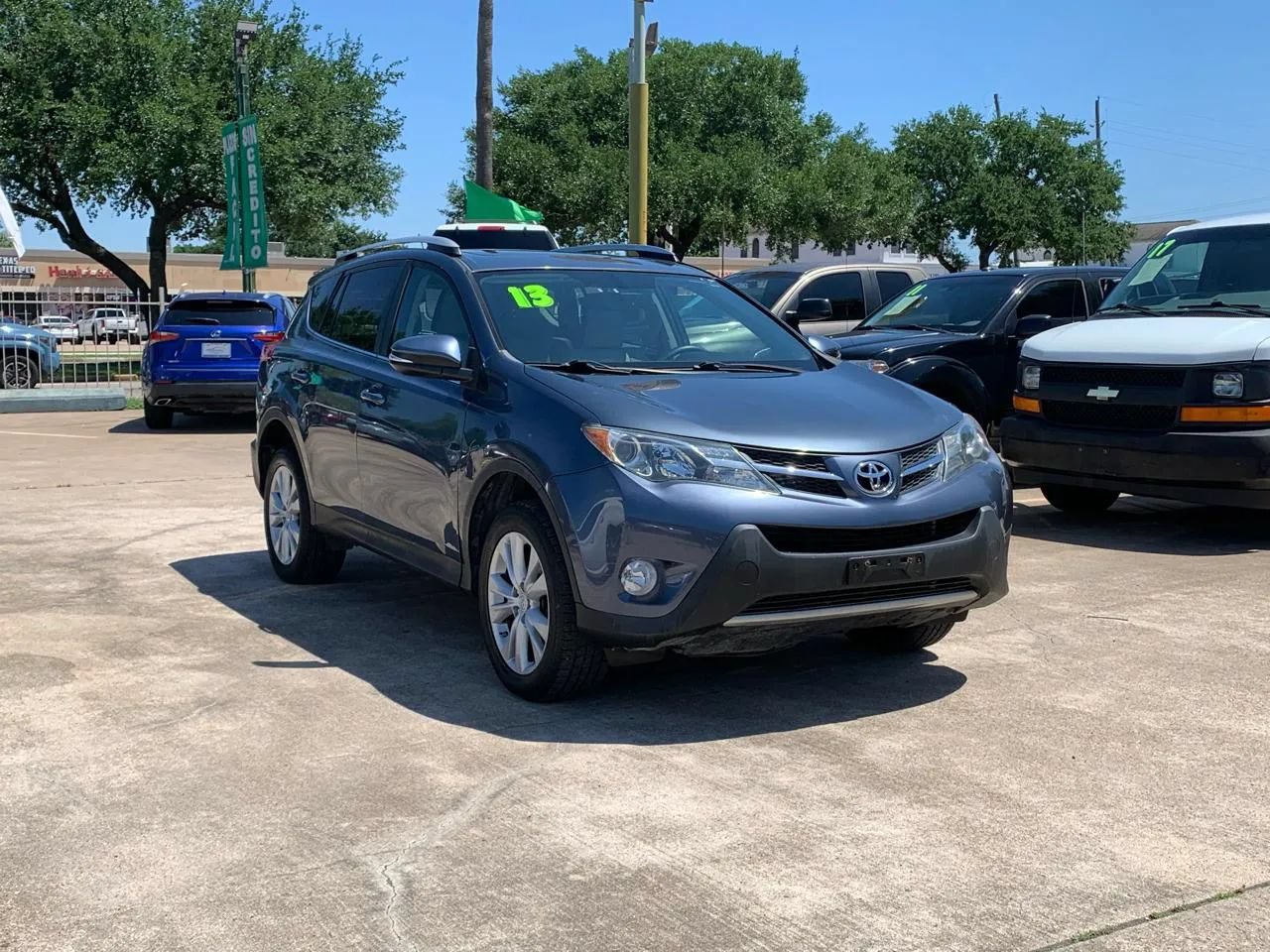 Used 2013 Toyota RAV4 Limited AWD/4WD image 3