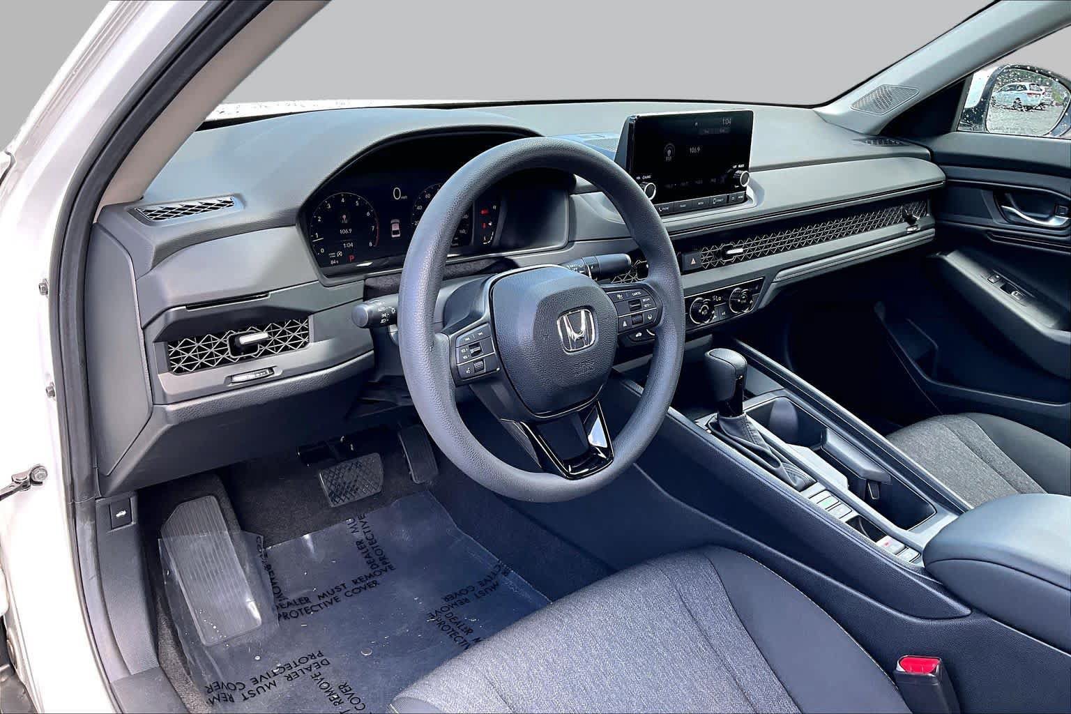 Used 2024 Honda Accord EX image 17