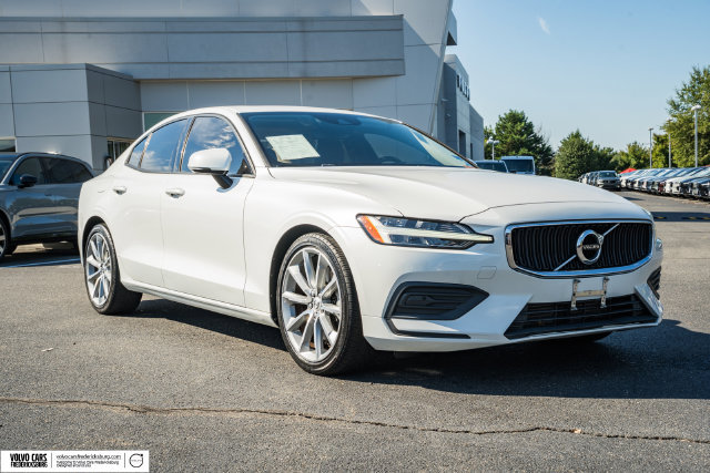 Used 2020 Volvo S60 T6 Momentum w/ Protection Package Premier AWD/4WD image 1