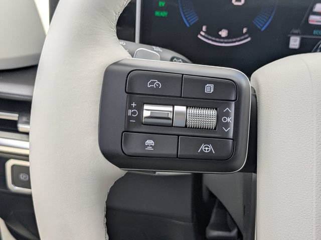 New 2027 Hyundai Santa Fe SEL FWD image 30