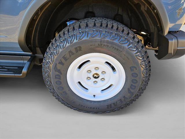 New 2025 Ford Bronco Heritage Edition image 10