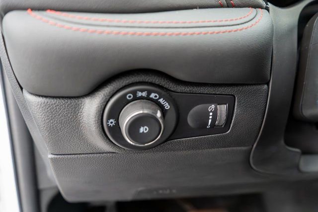 Used 2023 Dodge Durango GT image 23