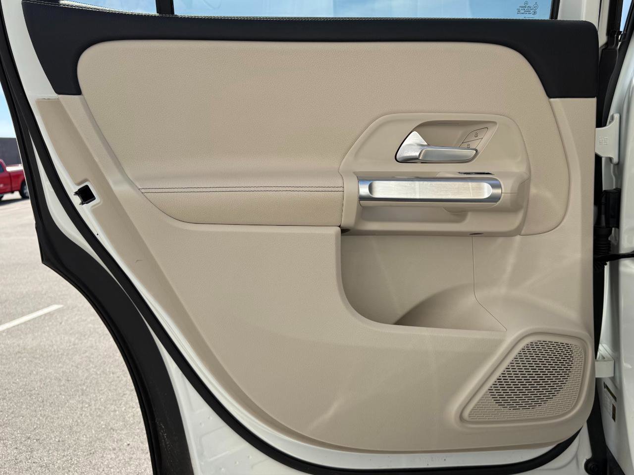 Used 2021 Mercedes-Benz GLB 250 4MATIC image 21