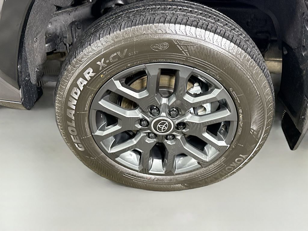 Certified 2024 Toyota Sequoia Platinum AWD/4WD image 37