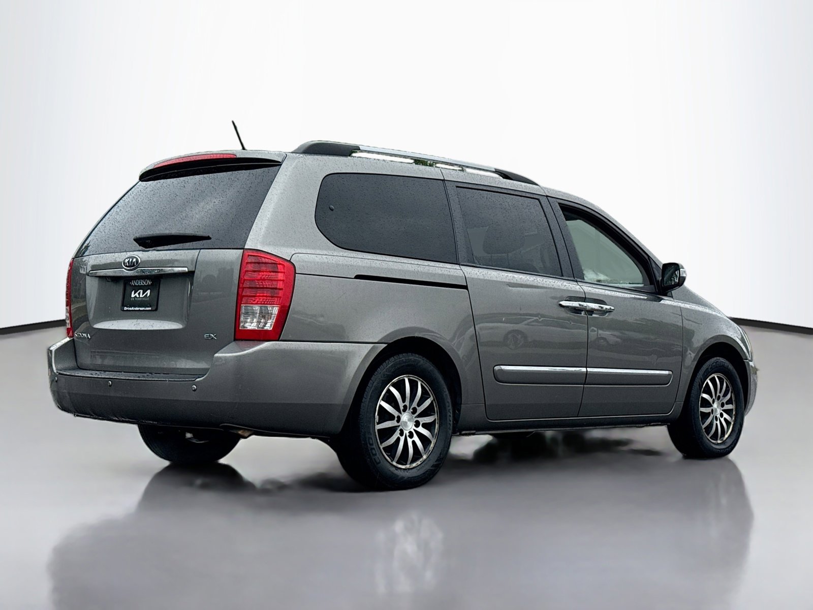 Used 2012 Kia Sedona EX FWD image 2