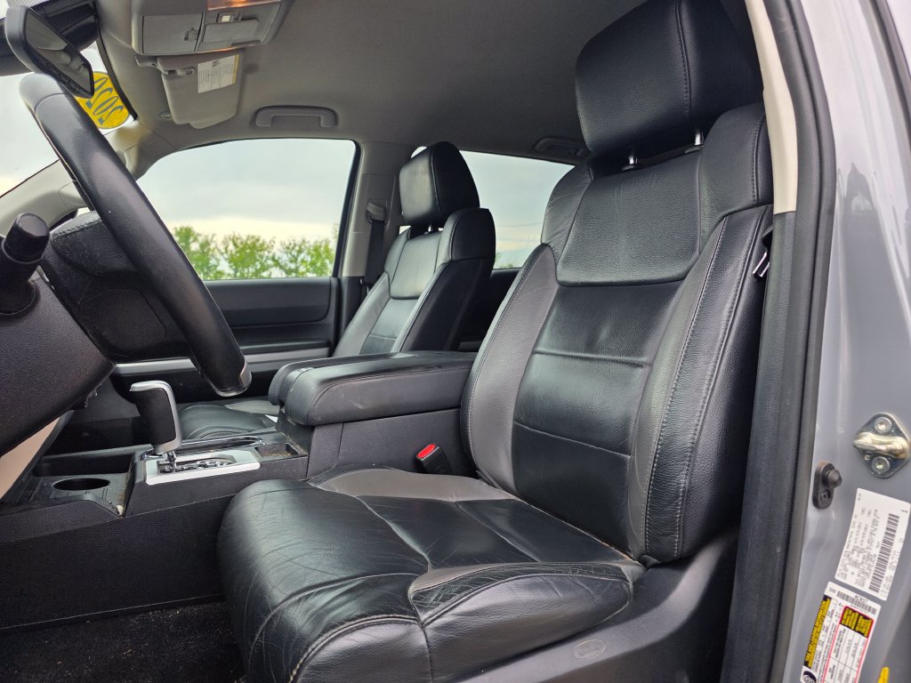 Used 2020 Toyota Tundra Limited w/ Limited Premium Package AWD/4WD image 14