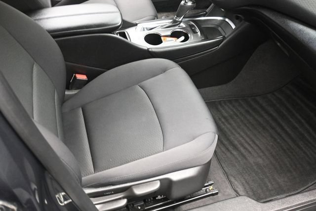 Used 2018 Chevrolet Malibu LT FWD image 40