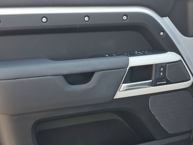 Used 2024 Land Rover Defender 110 S AWD/4WD image 18