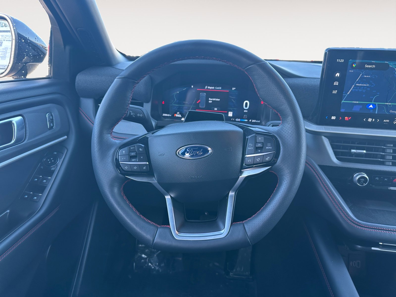 Used 2025 Ford Explorer ST-Line AWD/4WD image 12