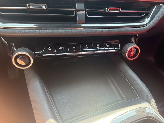 Used 2024 Chevrolet Equinox EV RS image 21