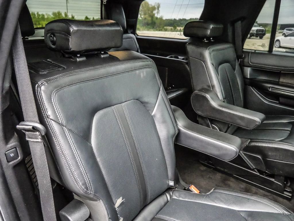 Used 2018 Ford Expedition Limited w/ Equipment Group 301A image 22