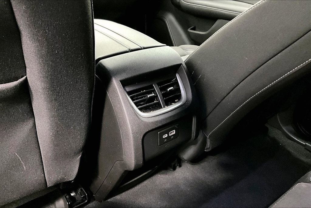 Used 2024 Chevrolet Blazer LT w/ Convenience Package image 30