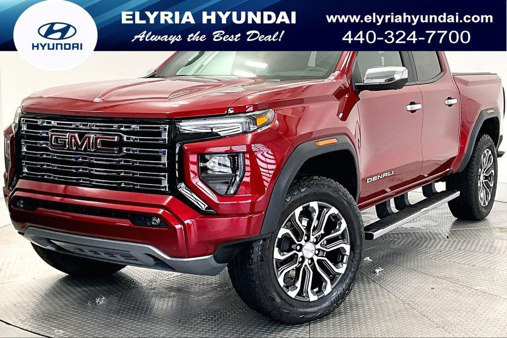 Used 2025 GMC Canyon Denali image 1
