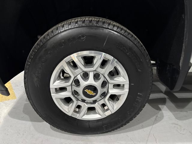 Used 2025 Chevrolet Silverado 2500 LT w/ Convenience Package image 29