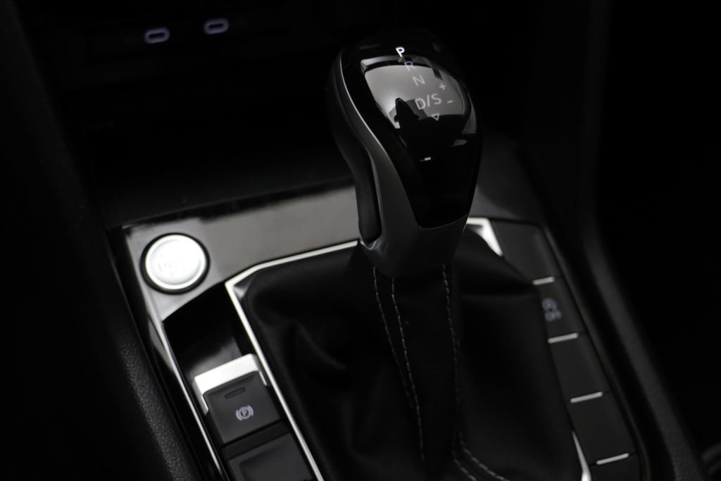 Certified 2024 Volkswagen Taos S AWD/4WD image 11