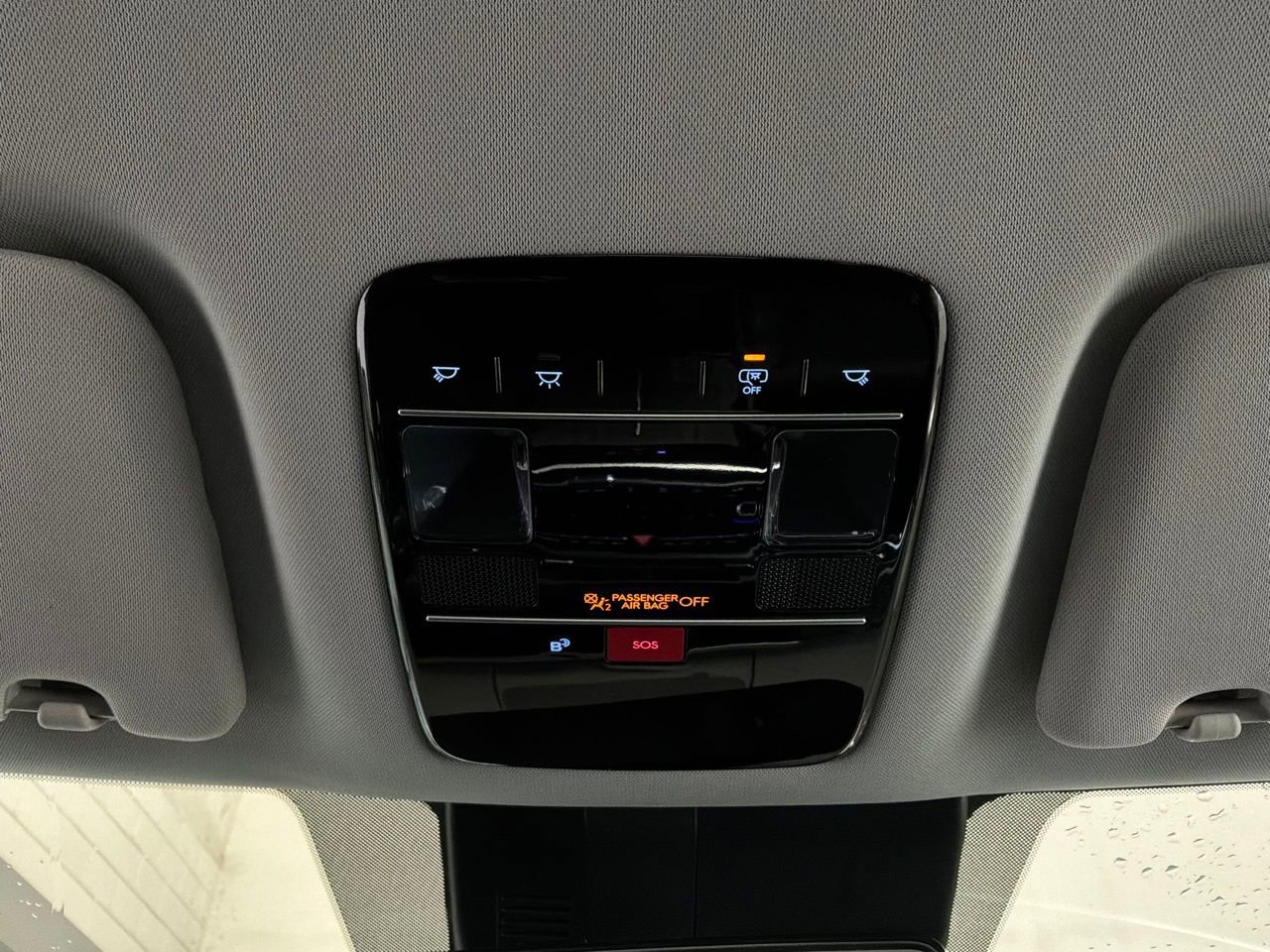 Used 2025 Hyundai Santa Fe SEL FWD image 18