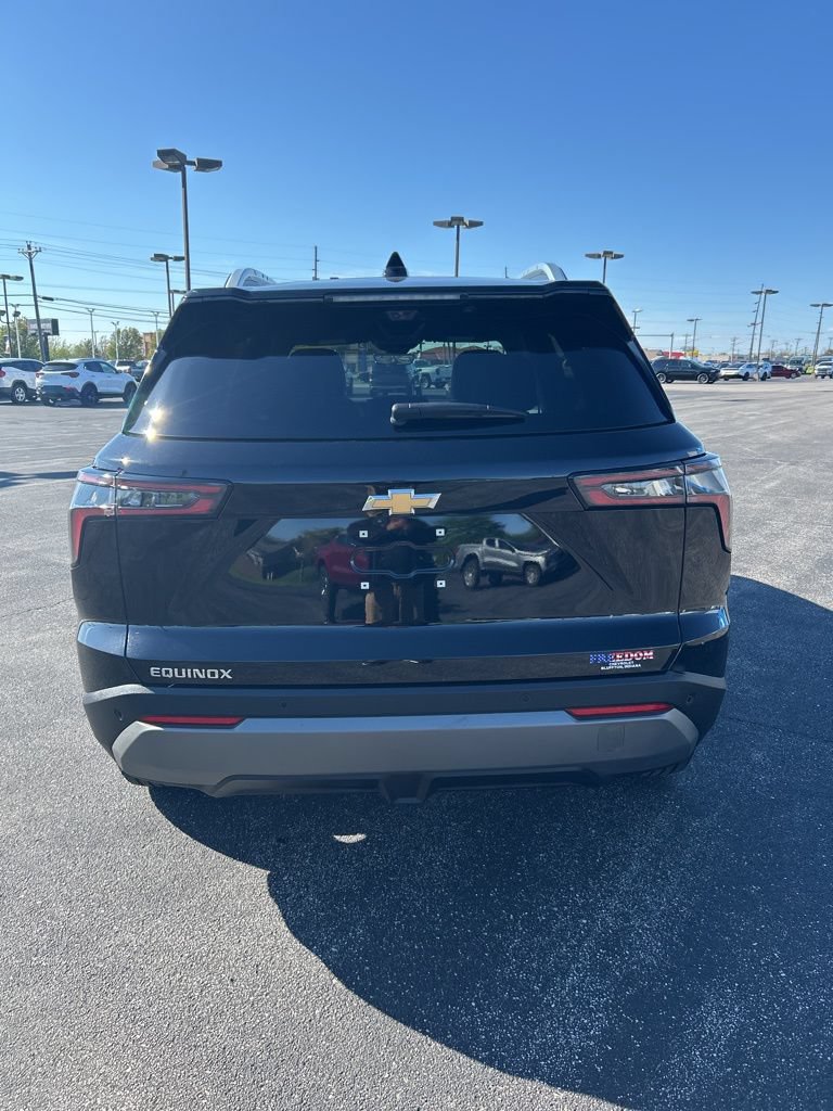 Used 2025 Chevrolet Equinox LT w/ Convenience Package II FWD image 12