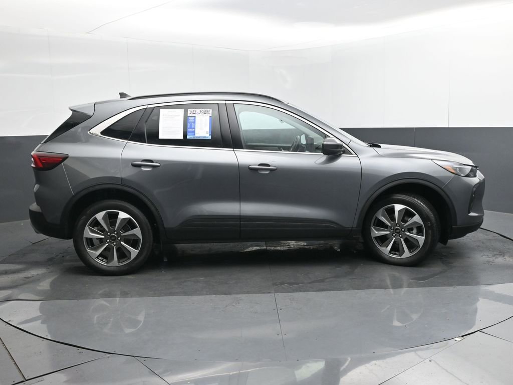 Used 2024 Ford Escape Platinum image 6