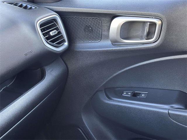 Certified 2024 Hyundai Venue SEL image 23