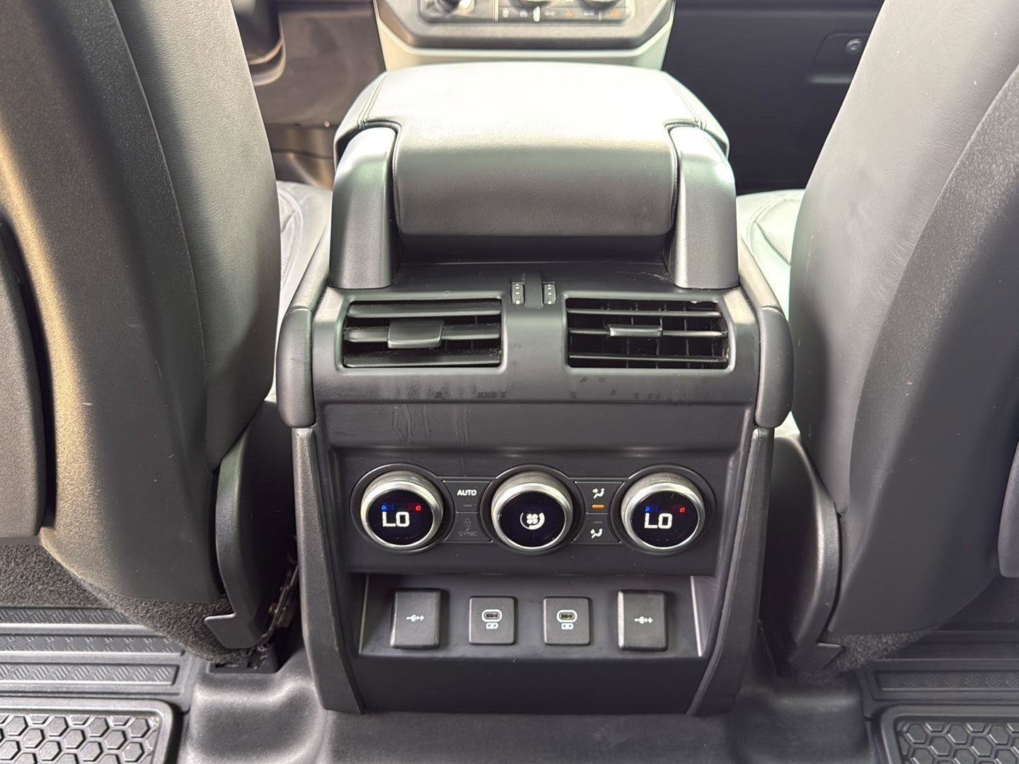 Used 2022 Land Rover Defender 110 XS Edition image 23