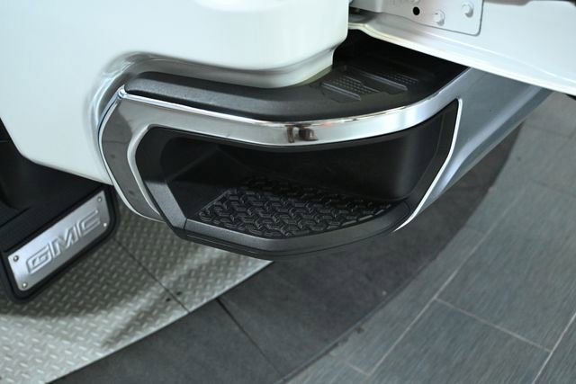 Used 2022 GMC Sierra 2500 SLT w/ SLT Convenience Package image 22