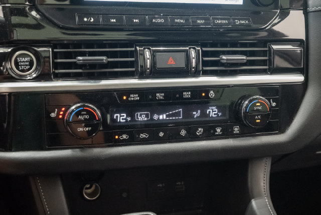 Used 2024 Nissan Pathfinder SL w/ SL Premium Package AWD/4WD image 19