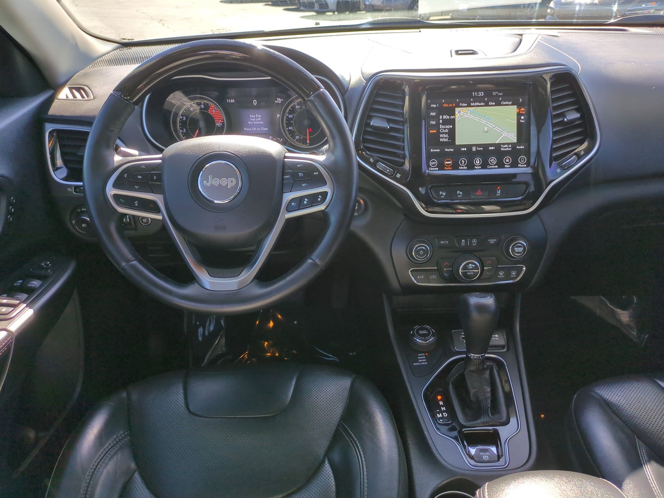 Used 2019 Jeep Cherokee Overland w/ Technology Group image 28