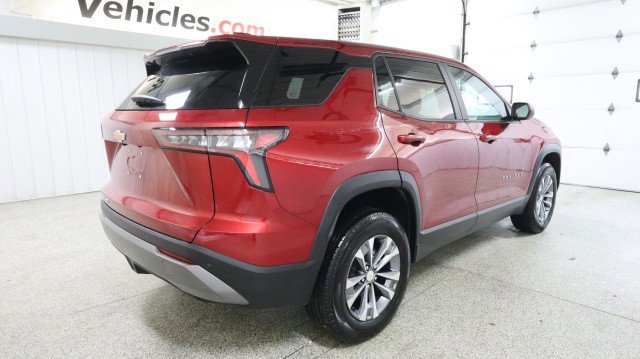 Used 2026 Chevrolet Equinox LT w/ Convenience Package II AWD/4WD image 6