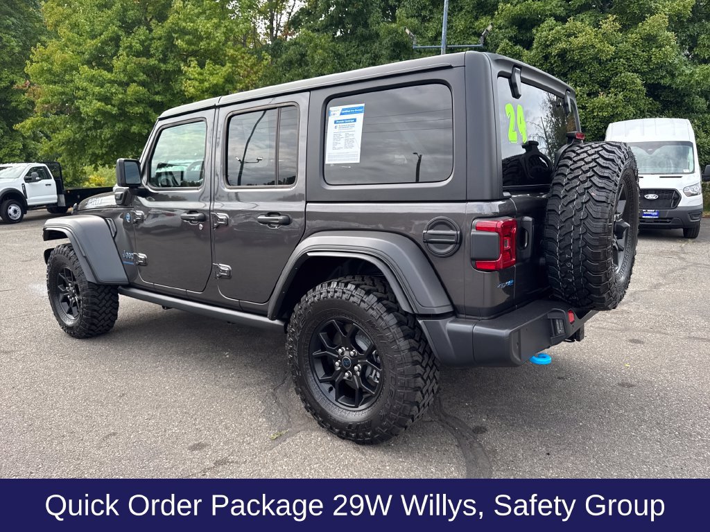 Used 2024 Jeep Wrangler Unlimited AWD/4WD image 3