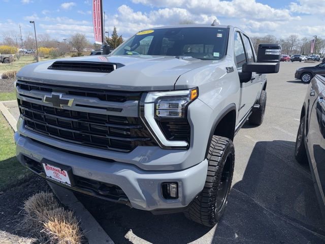 Used 2024 Chevrolet Silverado 2500 LTZ w/ LTZ Plus Package image 1
