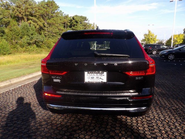 Certified 2023 Volvo XC60 B5 Ultimate w/ Climate Package image 6