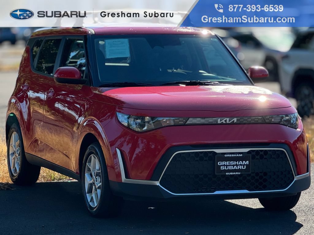 Used 2024 Kia Soul LX w/ Option Group 015 FWD image 1