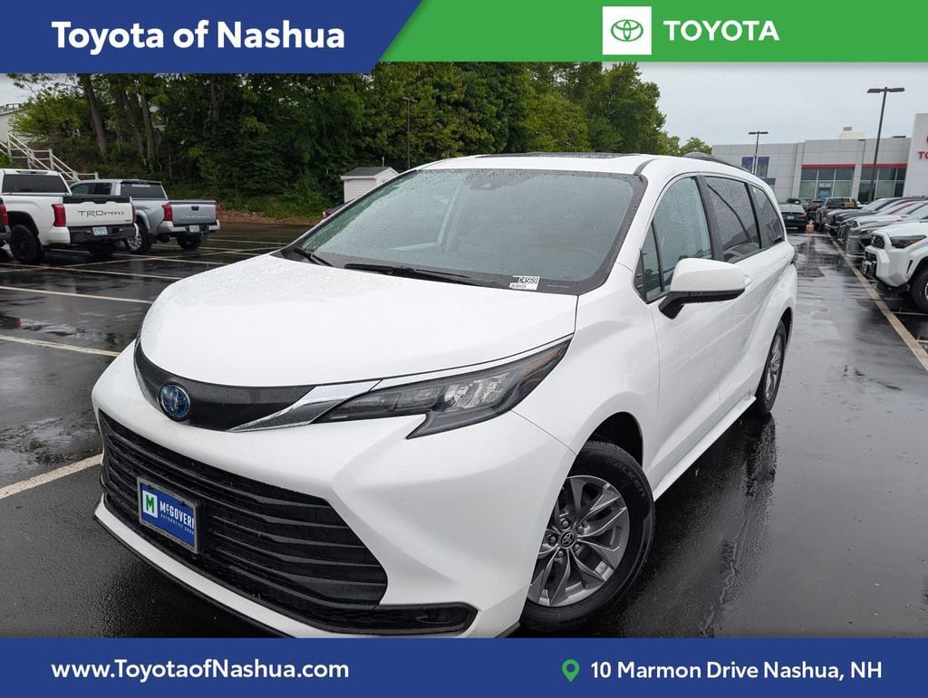 Certified 2024 Toyota Sienna LE w/ LE Plus Package
