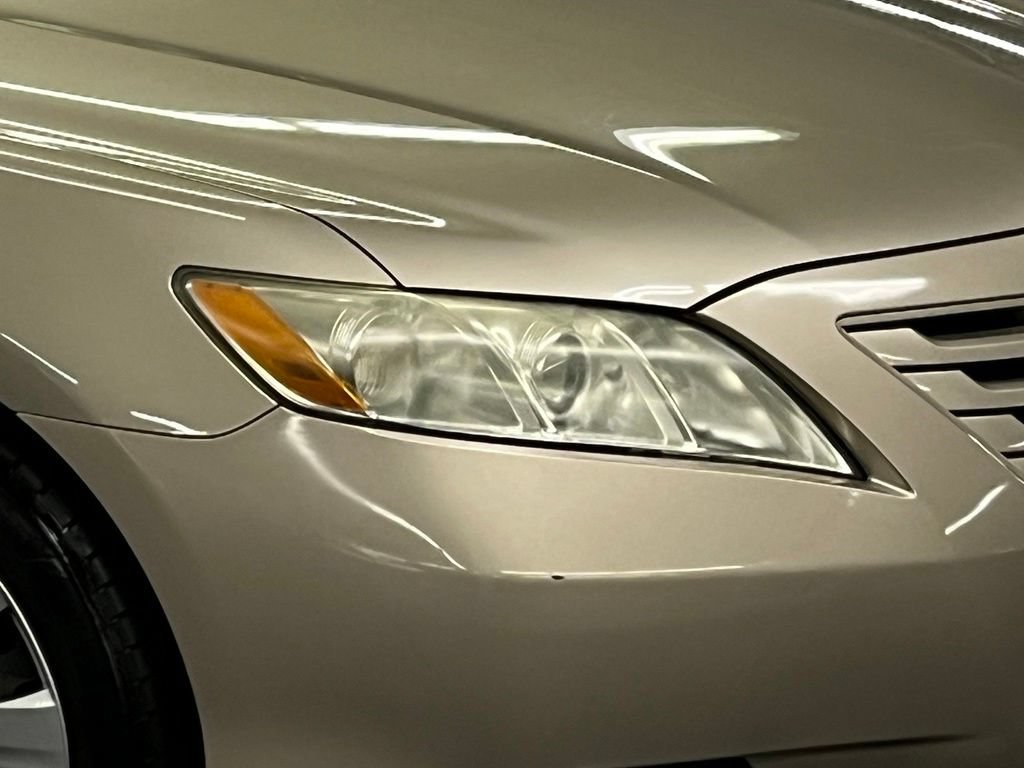 Used 2009 Toyota Camry LE FWD image 33