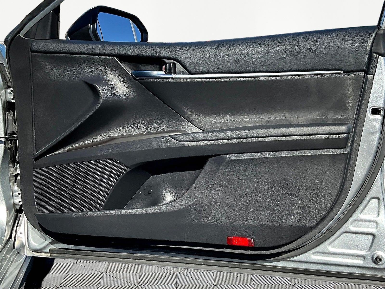 Used 2023 Toyota Camry SE FWD image 26