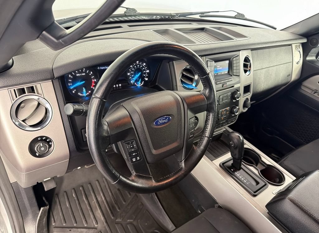 Used 2017 Ford Expedition XLT AWD/4WD image 14