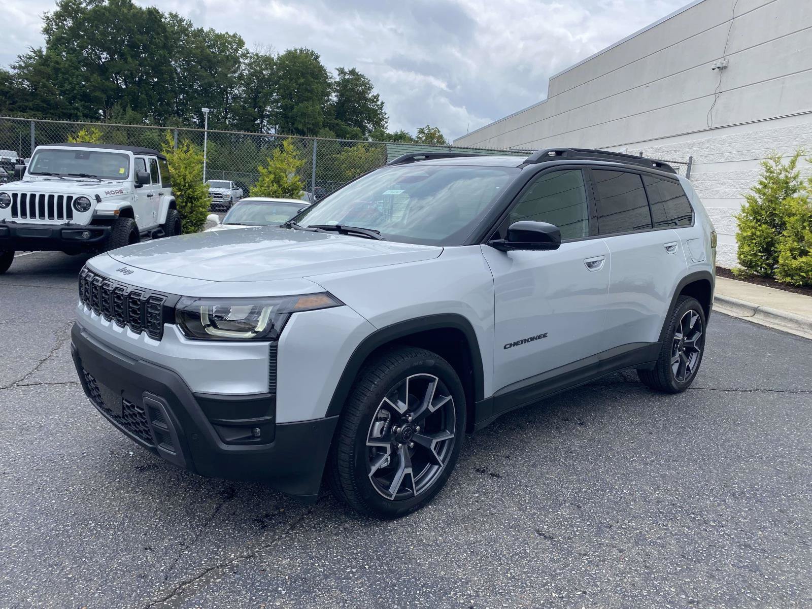 New 2026 Jeep Cherokee Overland AWD/4WD image 3
