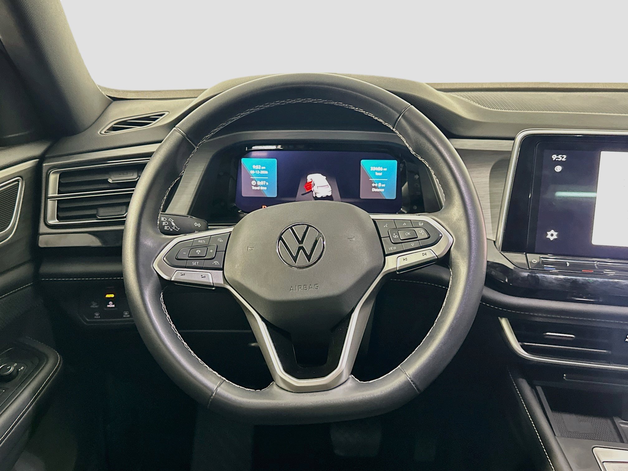 Used 2024 Volkswagen Atlas Cross Sport SE FWD image 18
