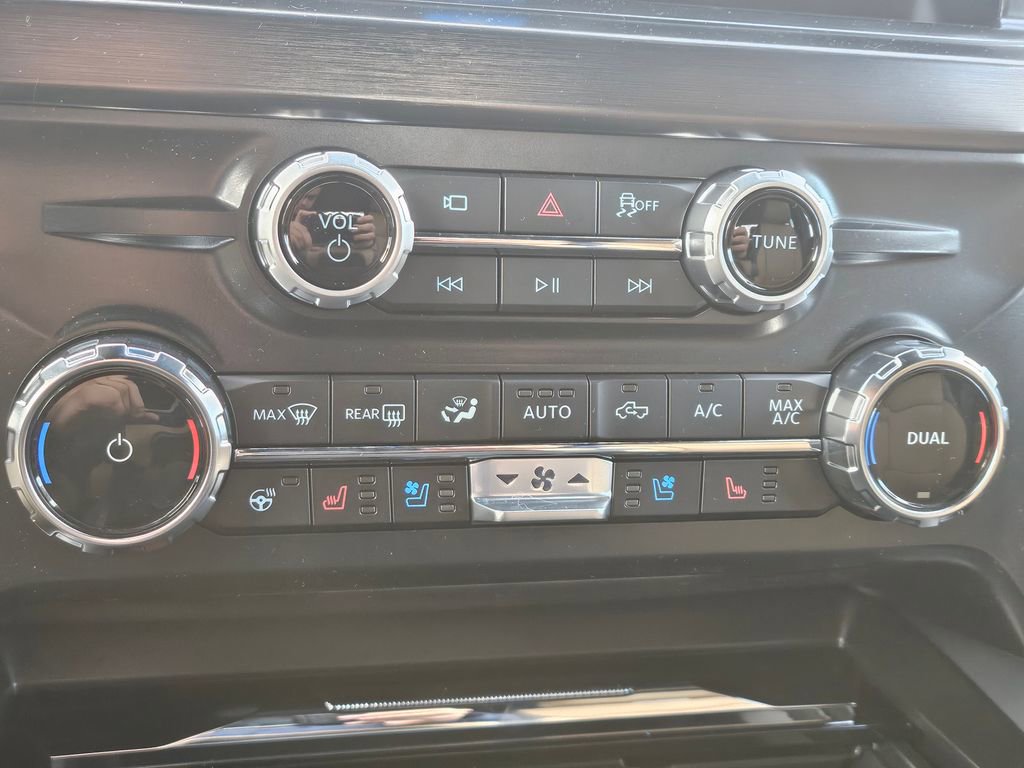 New 2026 Ford F250 Lariat w/ Chrome Package image 17