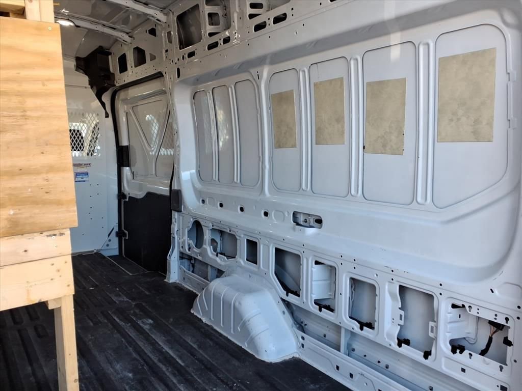 Used 2024 Ford Transit 250 148 High Roof Extended image 19
