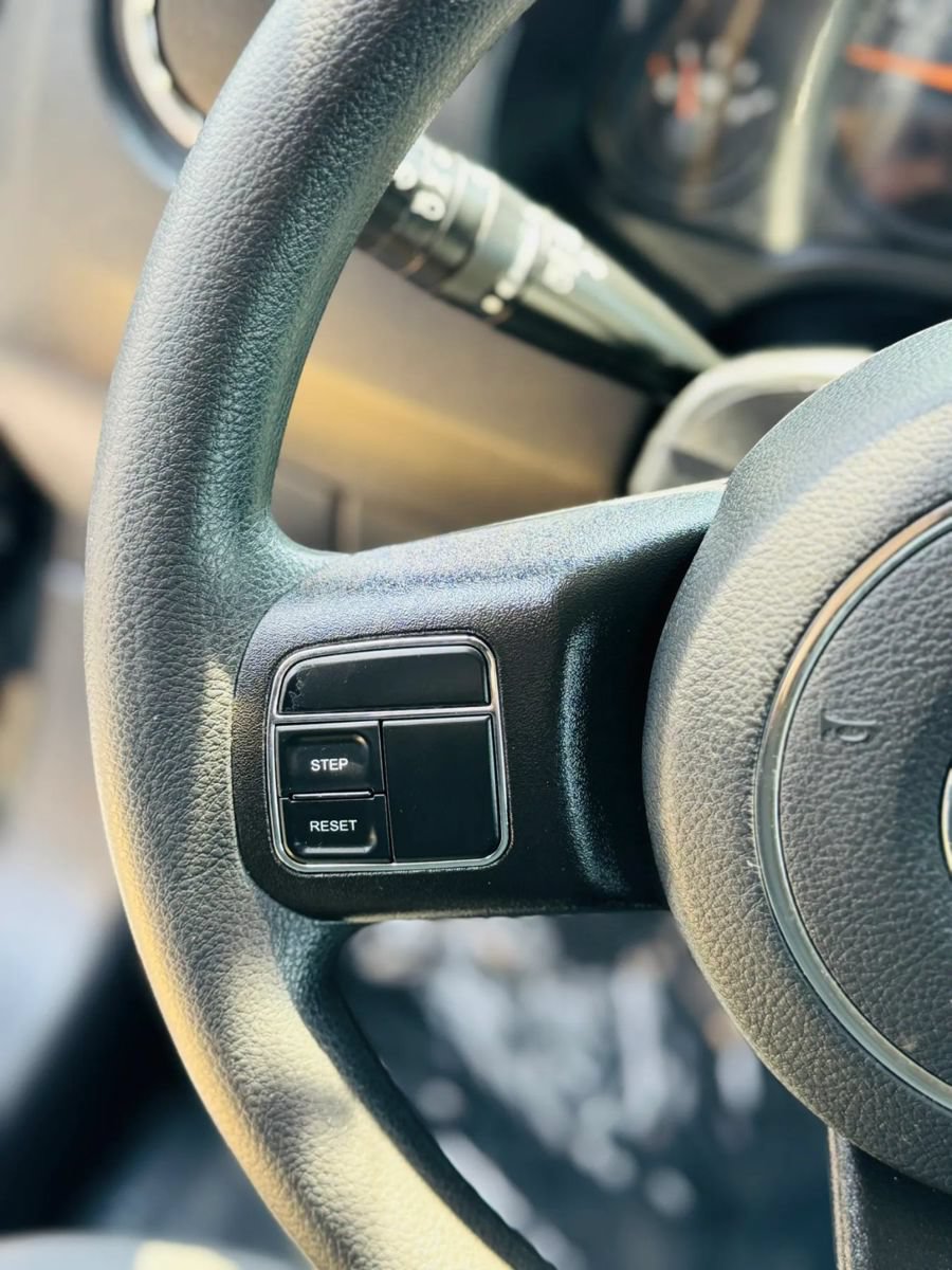 Used 2015 Jeep Patriot Sport FWD image 7